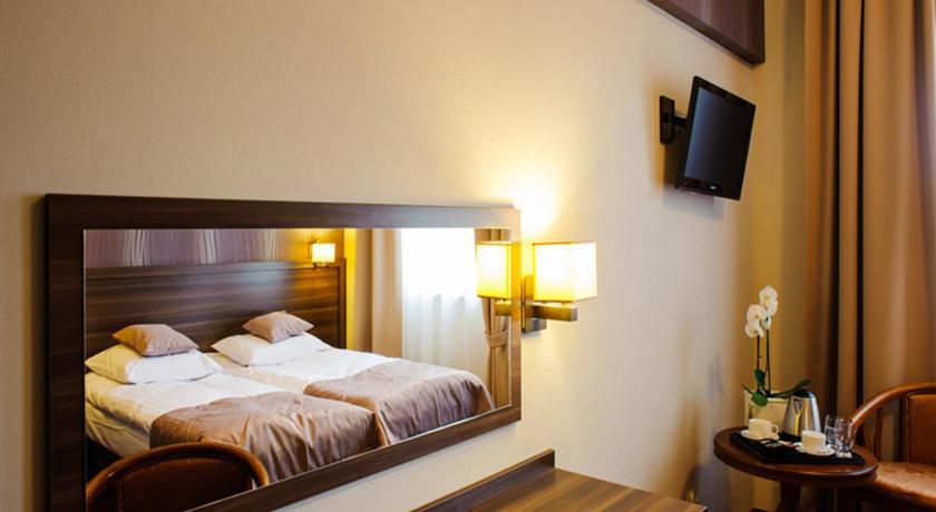 Hotel Sevilla Rawa Mazowiecka Zimmer foto